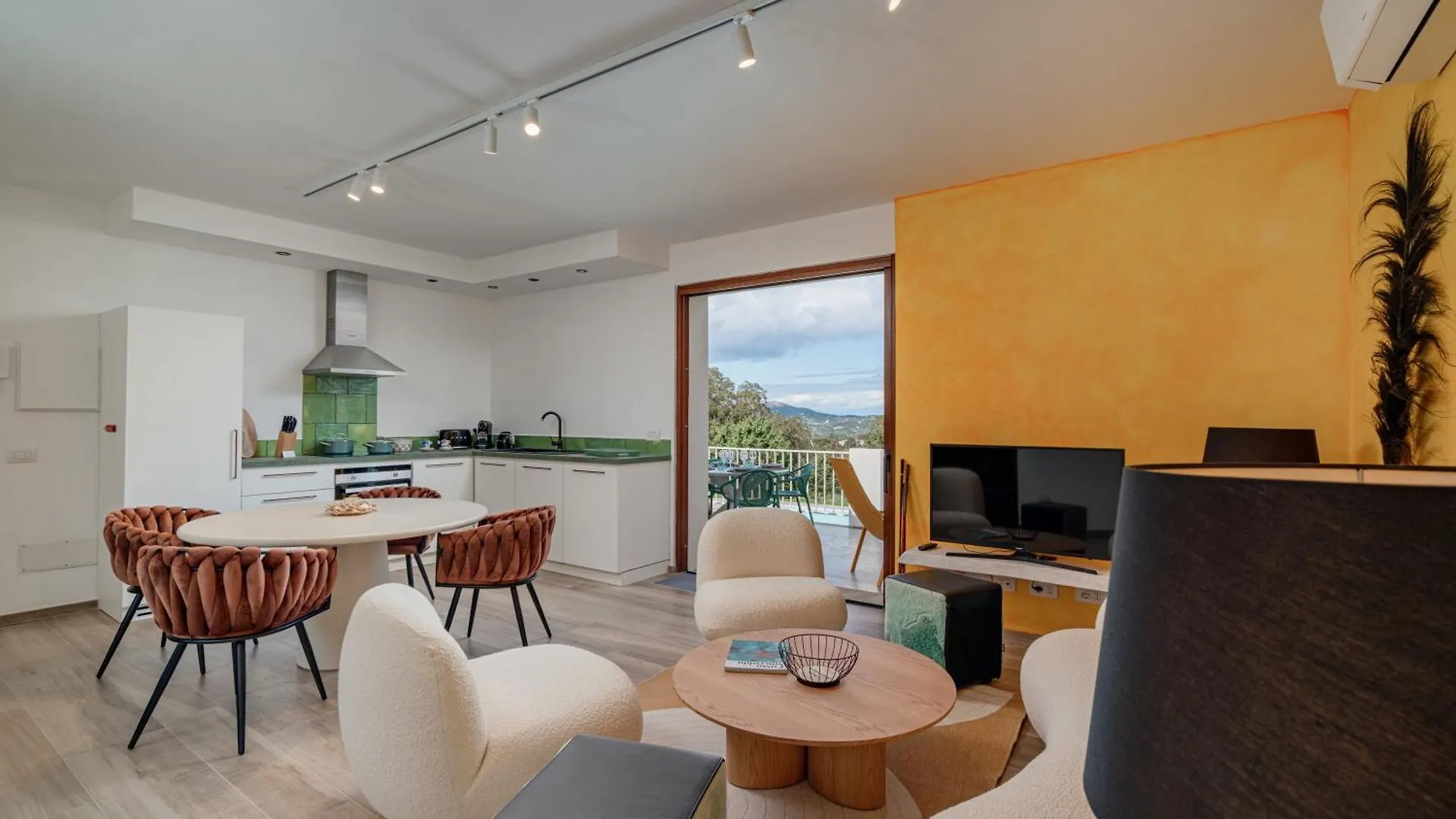 Villa Nuova Di Design Con Piscina Privata San Pantaleo