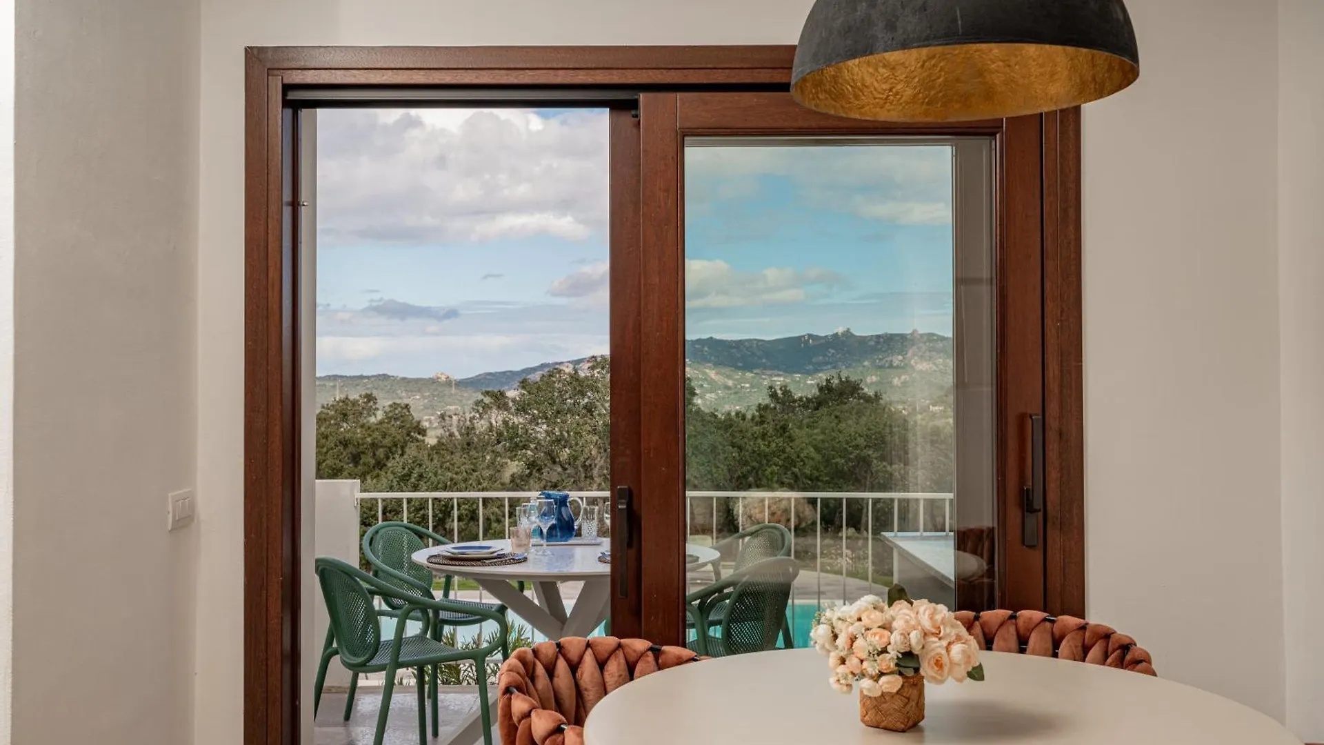 Villa Nuova Di Design Con Piscina Privata 산판탈레오