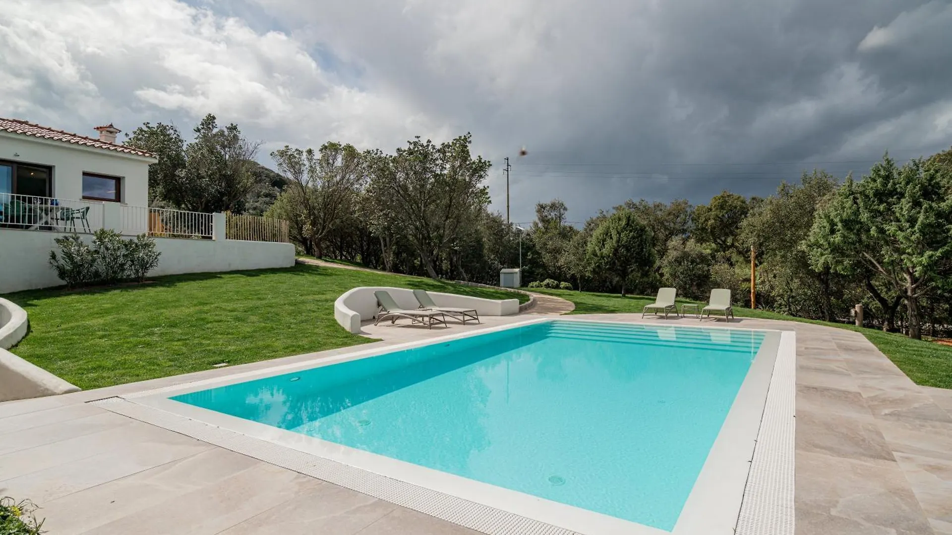 Villa Nuova Di Design Con Piscina Privata 산판탈레오